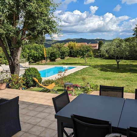 Villa Calme Avec Piscine A Greoux Eksteriør bilde