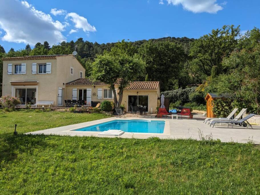 Villa Calme Avec Piscine A Greoux Eksteriør bilde